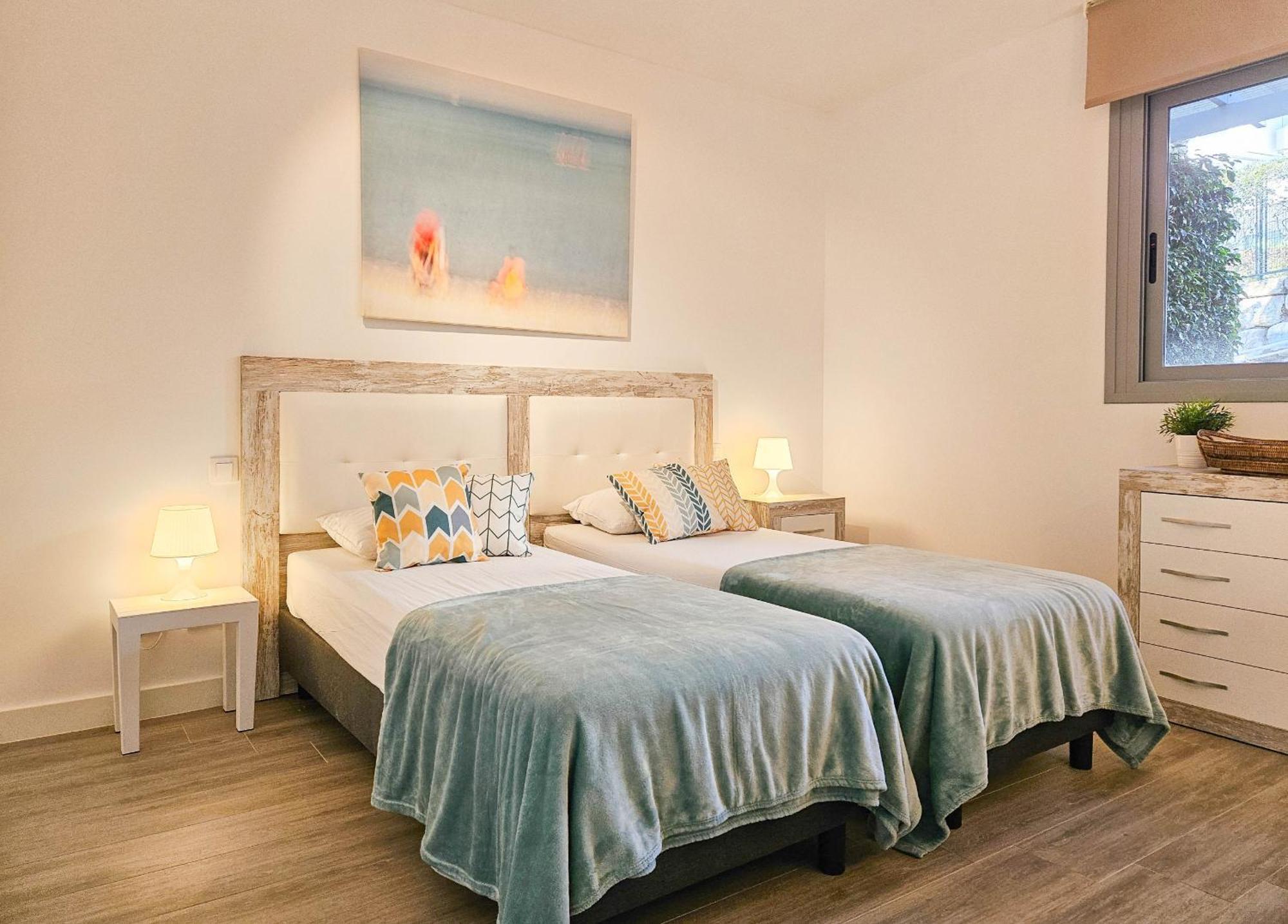 Luxury Ground Floor Apt - 300 M To Cabopino Golf Marbella Buitenkant foto
