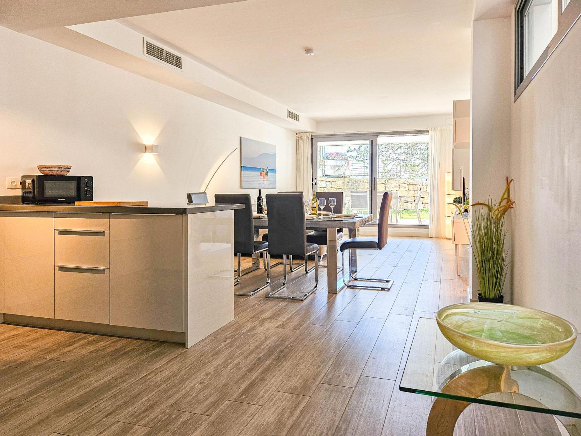 Luxury Ground Floor Apt - 300 M To Cabopino Golf Marbella Buitenkant foto