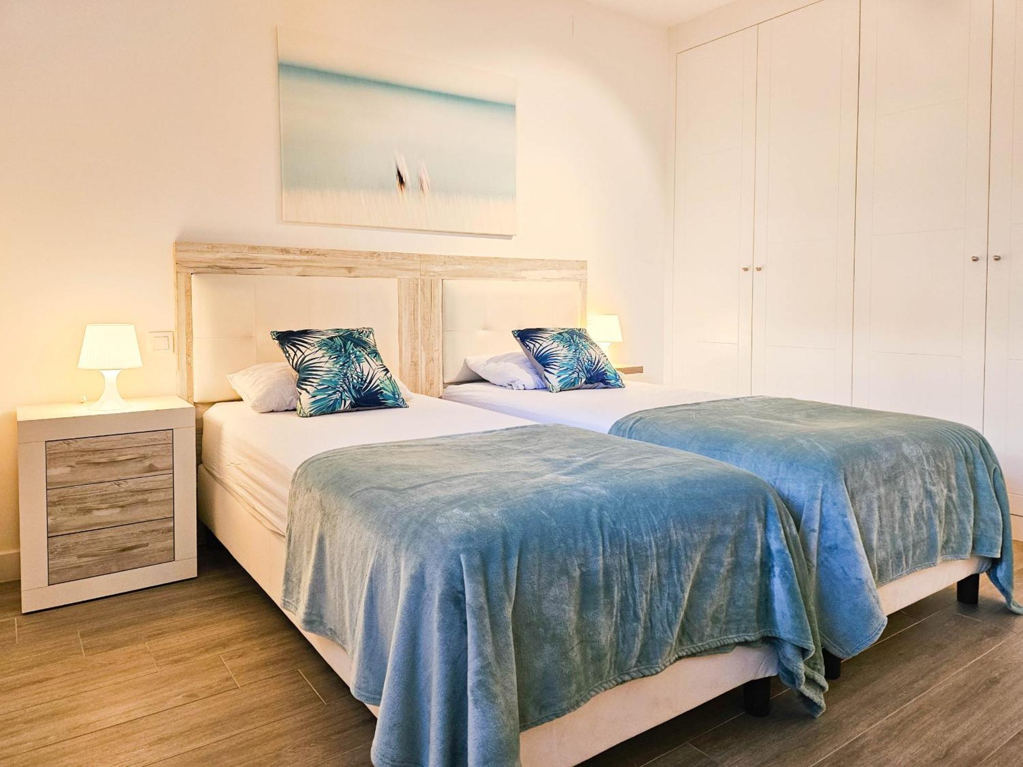 Luxury Ground Floor Apt - 300 M To Cabopino Golf Marbella Buitenkant foto