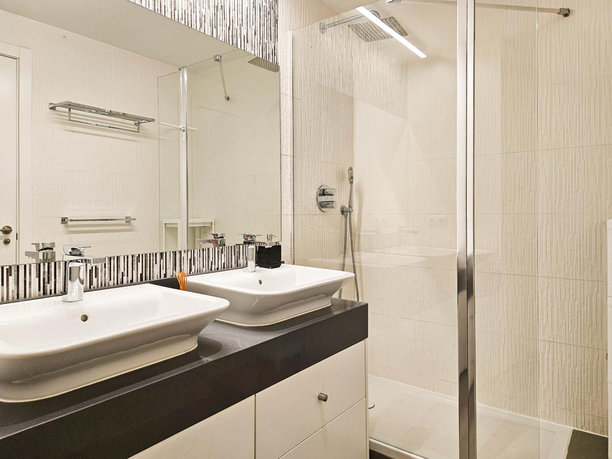 Luxury Ground Floor Apt - 300 M To Cabopino Golf Marbella Buitenkant foto