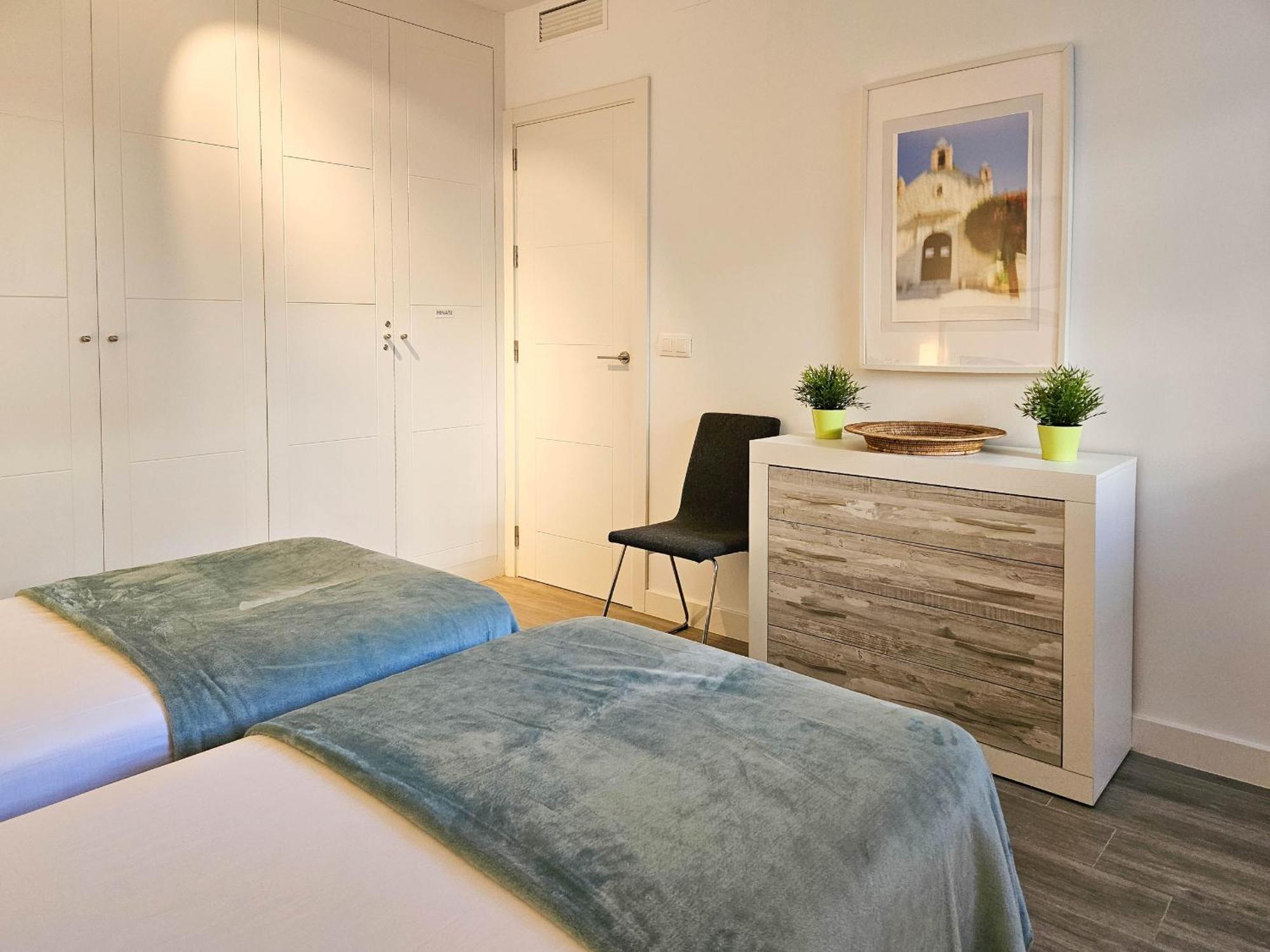 Luxury Ground Floor Apt - 300 M To Cabopino Golf Marbella Buitenkant foto