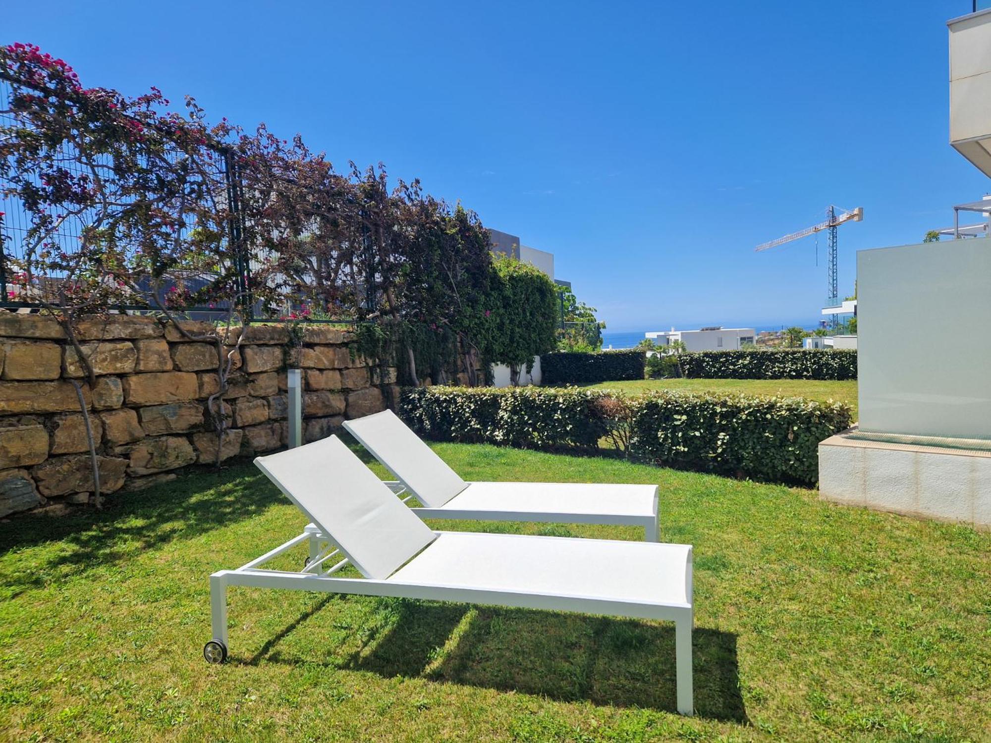 Luxury Ground Floor Apt - 300 M To Cabopino Golf Marbella Buitenkant foto