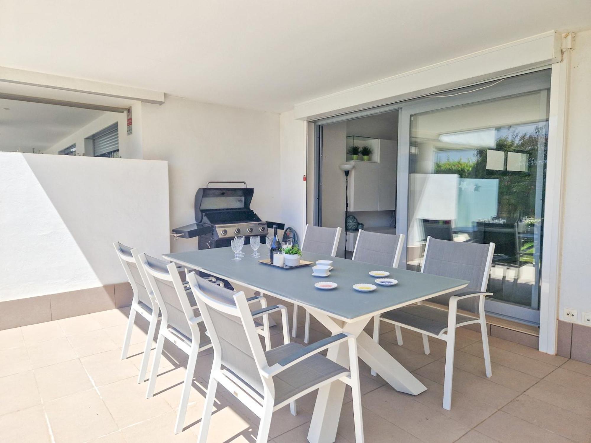 Luxury Ground Floor Apt - 300 M To Cabopino Golf Marbella Buitenkant foto