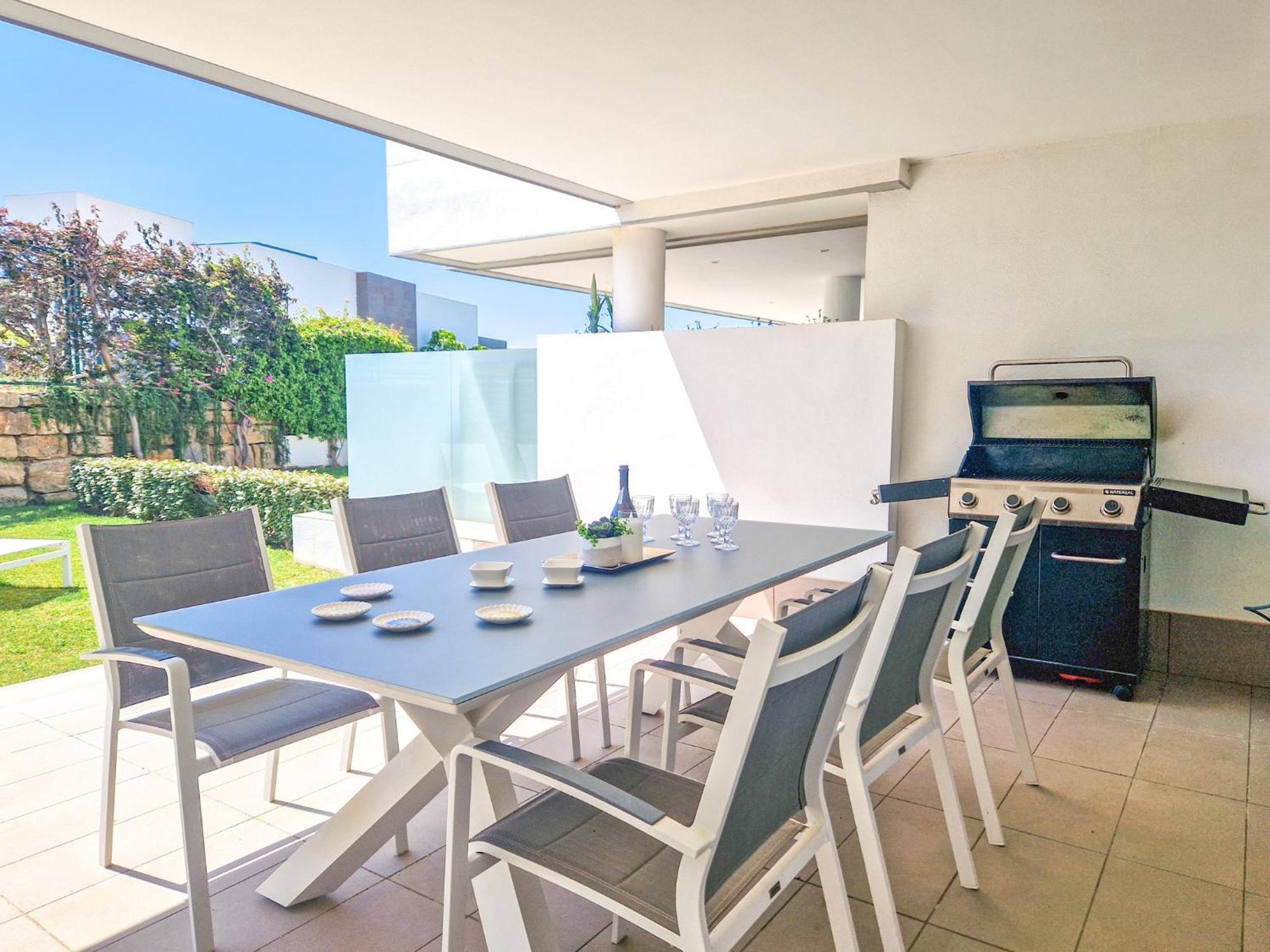 Luxury Ground Floor Apt - 300 M To Cabopino Golf Marbella Buitenkant foto